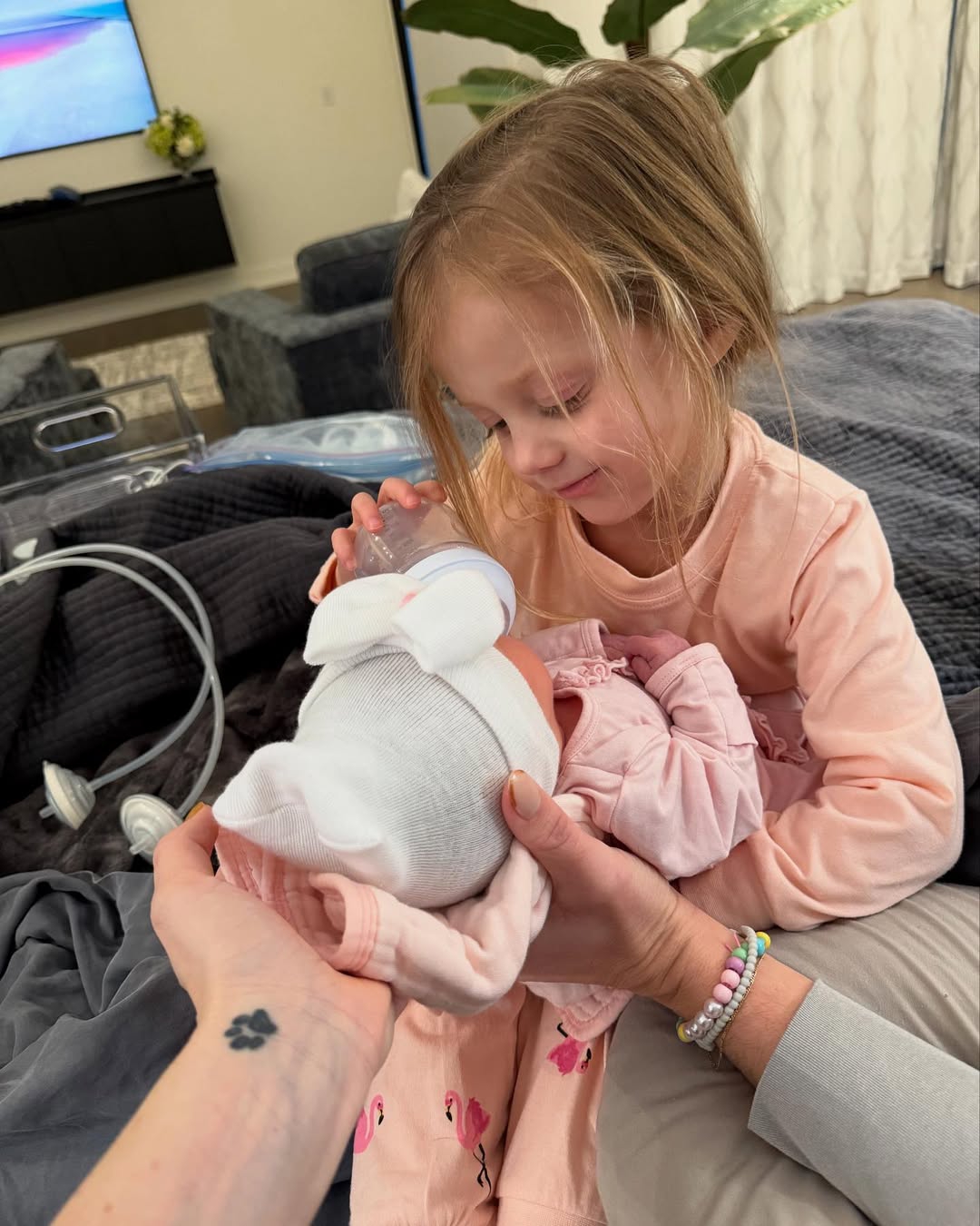 💖👶 “MVP of Big Sisterhood!” — Sterling Mahomes MELTS the Internet With Her Sweet Love for Baby Golden Raye 🥹💞 Fans Say: ‘This Is the Cutest Thing We’ve Ever Seen!’