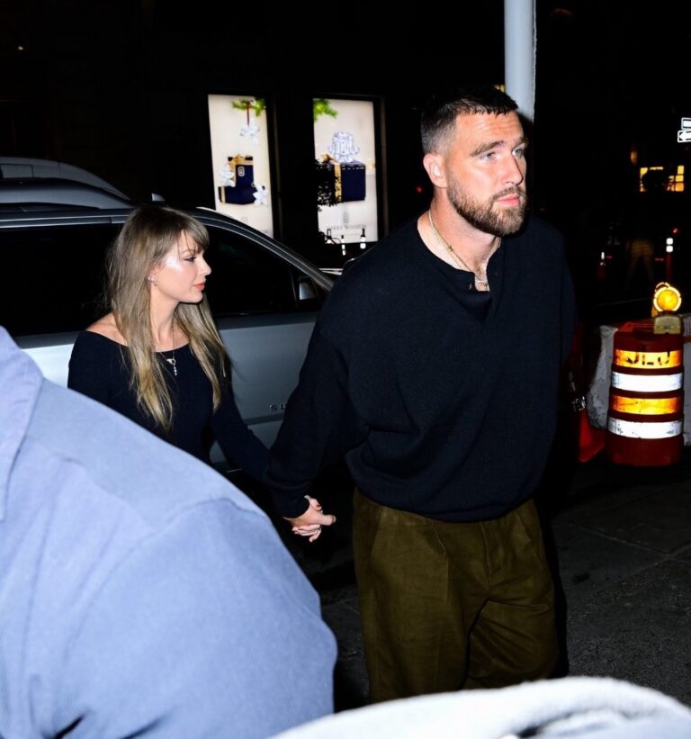 Breaking News: Did Taylor Swift and Travis Kelce Just Have a STEAMY MOMENT in the Car? The Couple Was Spotted at The Polo Bar in New York City for a Dinner Date - Taylor’s Hair Looked Wet as She Stepped Out of the Car’s AC as Eagle-Eye Fan Spot Traces of a very Steamy Encounter, While Travis Held Her Hand Tight, Shielding Her from Wild Fans and Paparazzi… But Wait Until You See Who Picked Up the Very Expensive Check " Nobody expected the ending" 😱😱