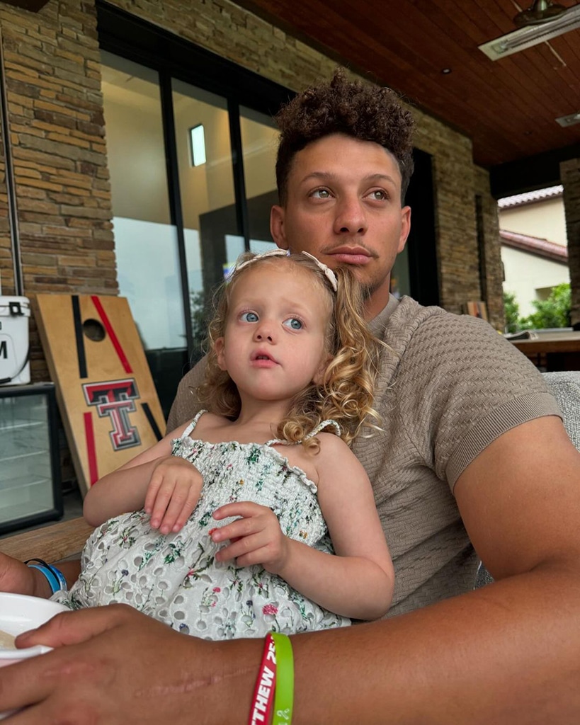 YOU THREW IT TO THE MOON!” — Patrick Mahomes Melts the Internet with the Cutest Family Video Ever Seen