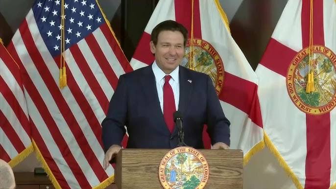 JUST IN : The public is not going to “move on” just because the administration says it is. Ron DeSantis was reminded of that today Language...