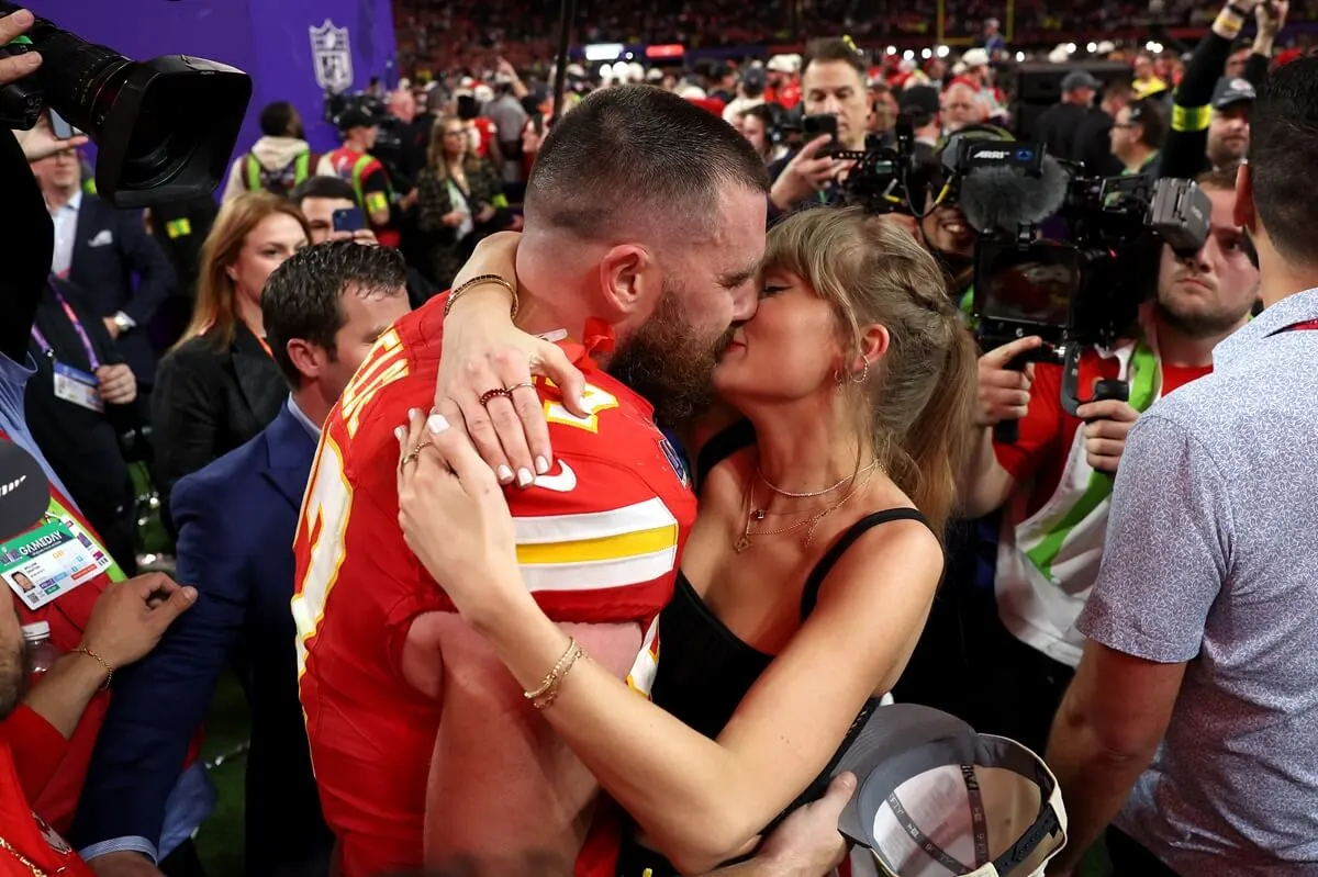 Travis Kelce and Taylor Swift Engage in These 3 Things to Show They’re in Love, According to Expert