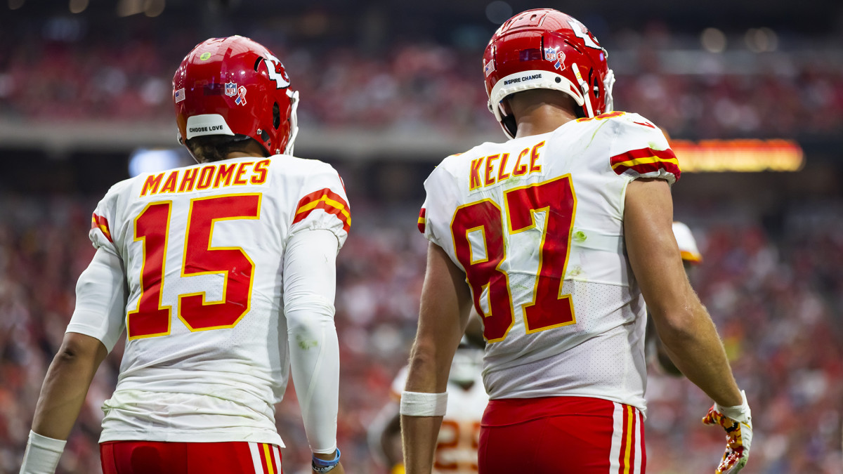 "Passion for the Game: Fans Confident Travis Kelce and Patrick Mahomes Will Earn Future Hall of Fame Inductions"