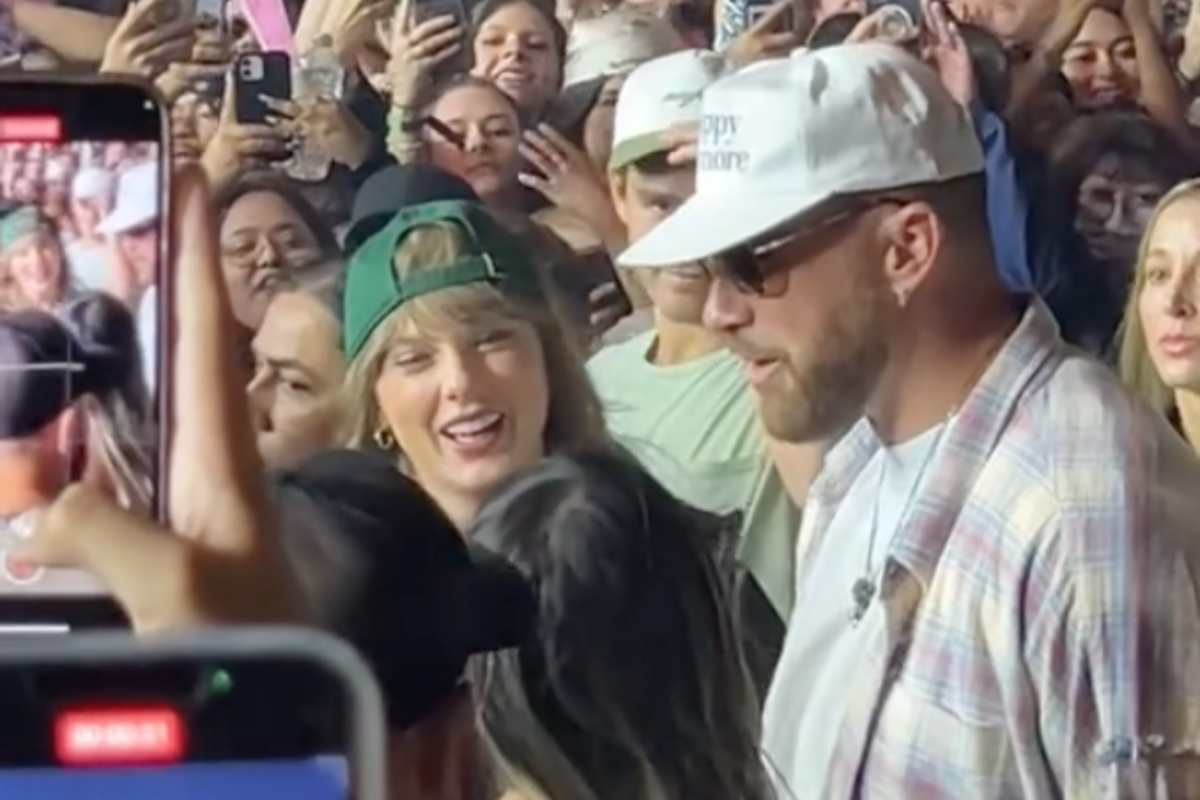 So Sweet!! Taylor Swift Introduces Travis Kelce to Coachella Crowd Before They Dance During Ice Spice's 'Karma' Performance ..This Is The Man I Want To Spend The Rest Of My Life With