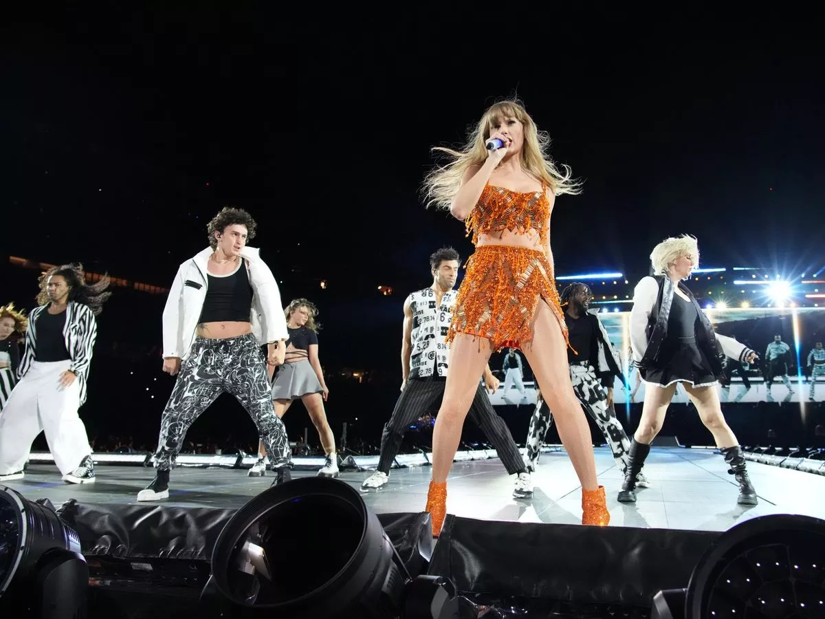 "Edinburgh police warn Taylor Swift fans to be vigilant after spate of fraudulent ticket sales totalling £5,000" As American star Taylor Swift is set to break Scottish records when she plays three dates at Murrayfield Stadium in June