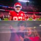Breaking News : Travis Kelce gets his 83rd career TD and gestures to the suites where Taylor Swift and Brittany Mahomes are celebrating the touchdown together...