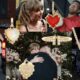 BREAKING NEWS : Travis Kelce buy a lot of jewelry beautiful clothes and flowers for her girlfriend Taylor swift for accepting his engagement ring...