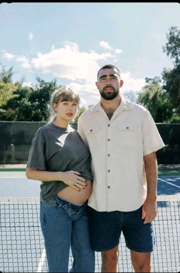 Breaking News: Taylor Swift Spotted with Baby Bump — Internet Erupts with Pregnancy Theories