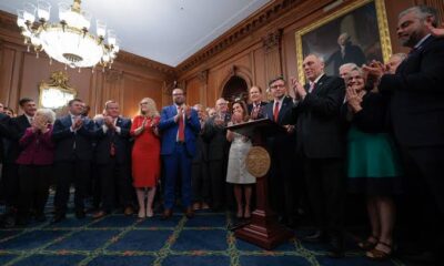 The Republican ship is SINKING : According to a recent tally, a total of 50 members of Congress — 10 senators and 40 House members — have already announced they will not run for re-election in 2026.