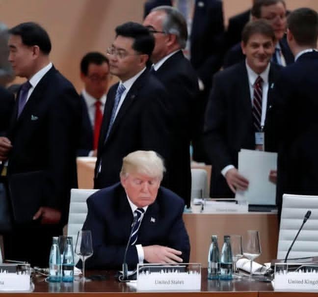 Public Opinion Divided: Poll Reveals Split on Invoking 25th Amendment Against Trump...