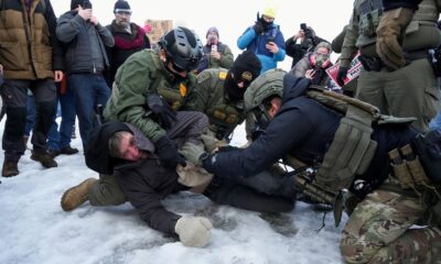 Breaking : An ICE or police agitator tried to start shit in Minneapolis and was extracted by five men in a van. They have provacatuers in the crowd...