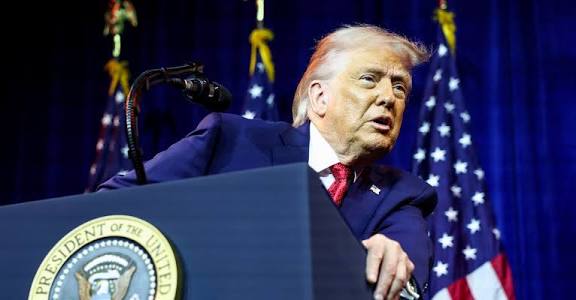 Breaking : Trump is scared that Democrats are going to impeach him when they reclaim Congress. He’s right. We’re also going to impeach Vance. Raise your hand if you agree ✋